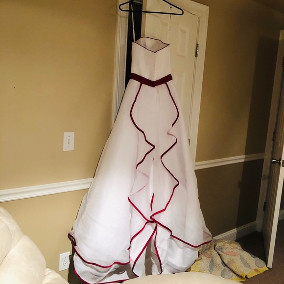 wedding dress, veil,petty coat tiara - Picture 6 of 15